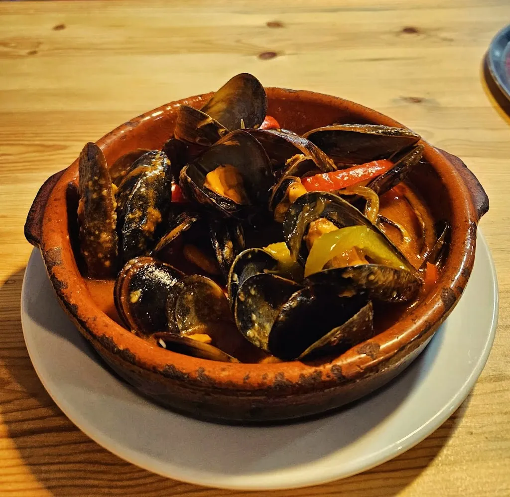 Menu_La Oveja Negra Bar & Pool_Pinos Puente_image_3