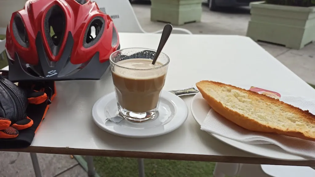 Menu_Hotel Restaurante Montserrat_Pinos Puente_image_2