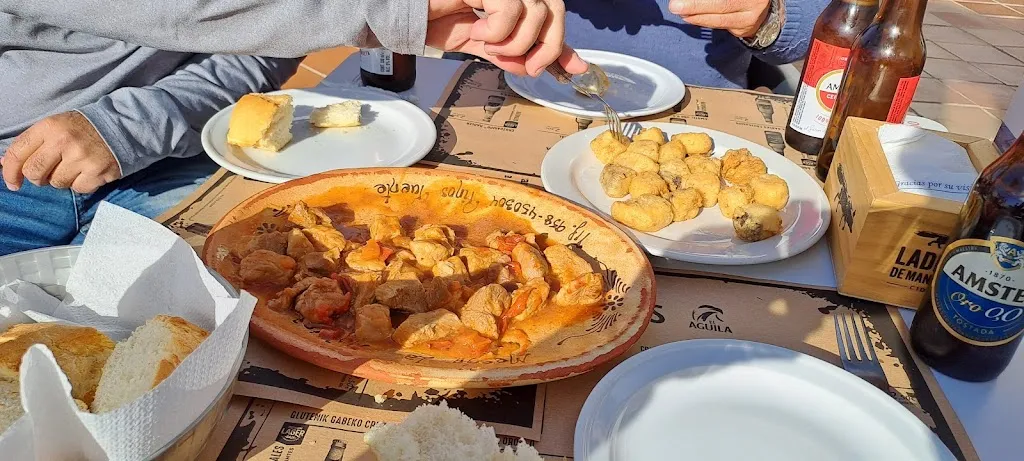 Restaurante la Molaina_Pinos Puente_slider_image_2