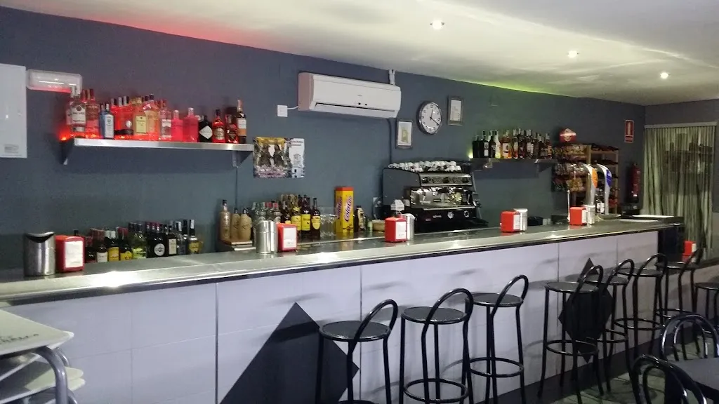 Bar La Esquina restaurant in Puebla de Don Fadrique