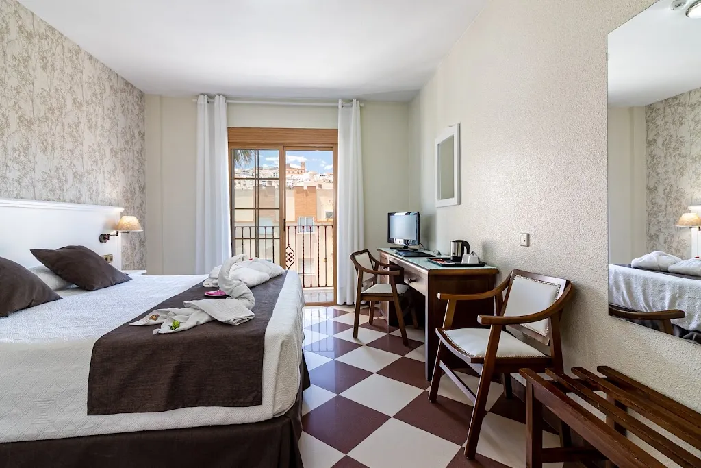 Hotel Avenida Tropical by Bossh! Hotels_Salobreña_slider_image_3