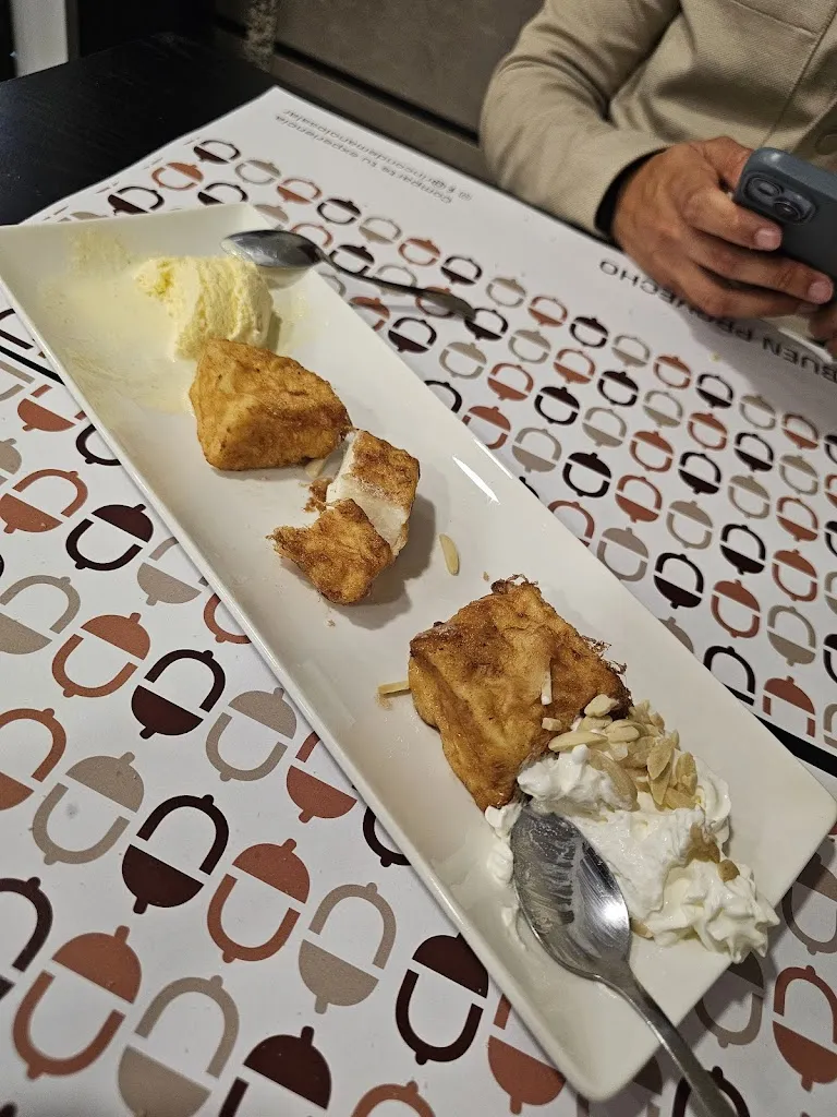 Juan Pedro Mendoza Gallego_Rincón de Manolo Salar_Salar_review