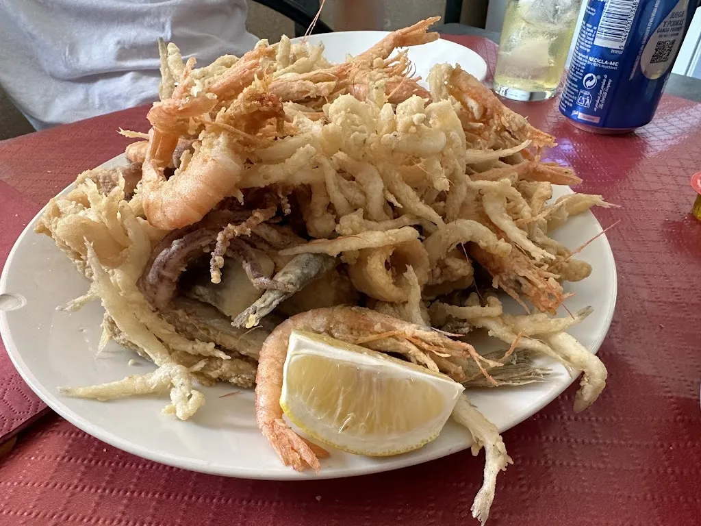 Petra Šetinová_Café Bar la Bodega_Salar_recensione