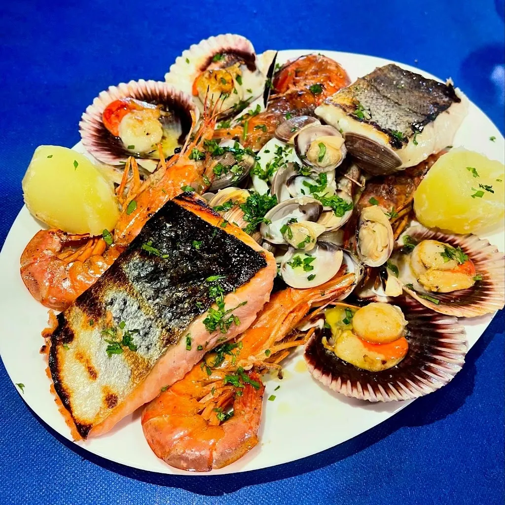 Menu_Hispanos Grill_Cambre_image_8