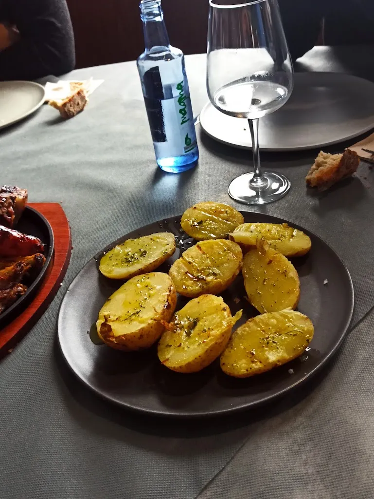Marcos Ferro_Hispanos Grill_Cambre_review