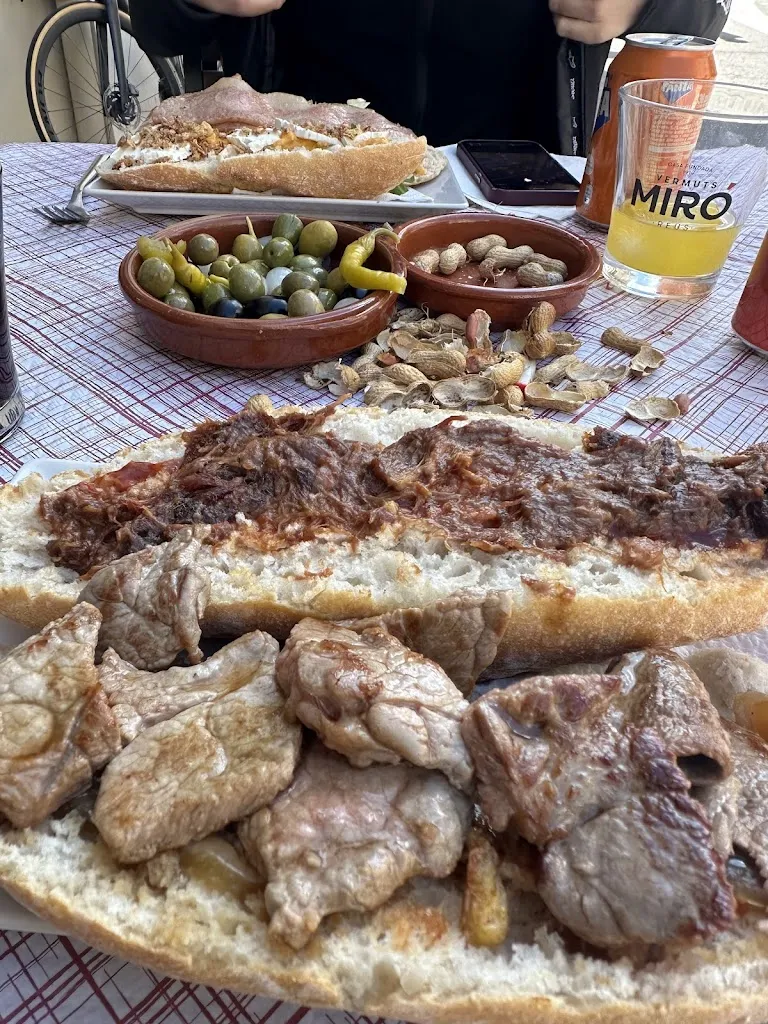 Borja Sanz_Cal Nay_Beniarbeig_review