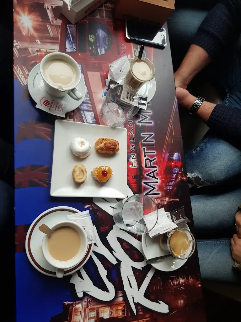 Tomas Triviño_El Royo Cafe & Copas_Purullena_review