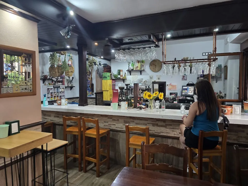 Bar Restaurante Correillo_Soportújar_slider_image_3