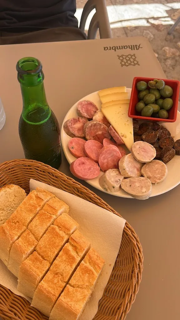 Los Toneles de la Bruja_Soportújar_slider_image_2