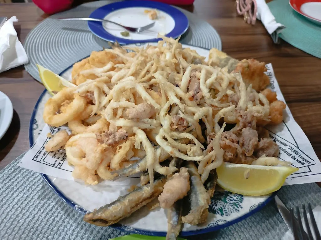 Alvaro Costella_Bar restaurante Torcuato_Pulianas_review