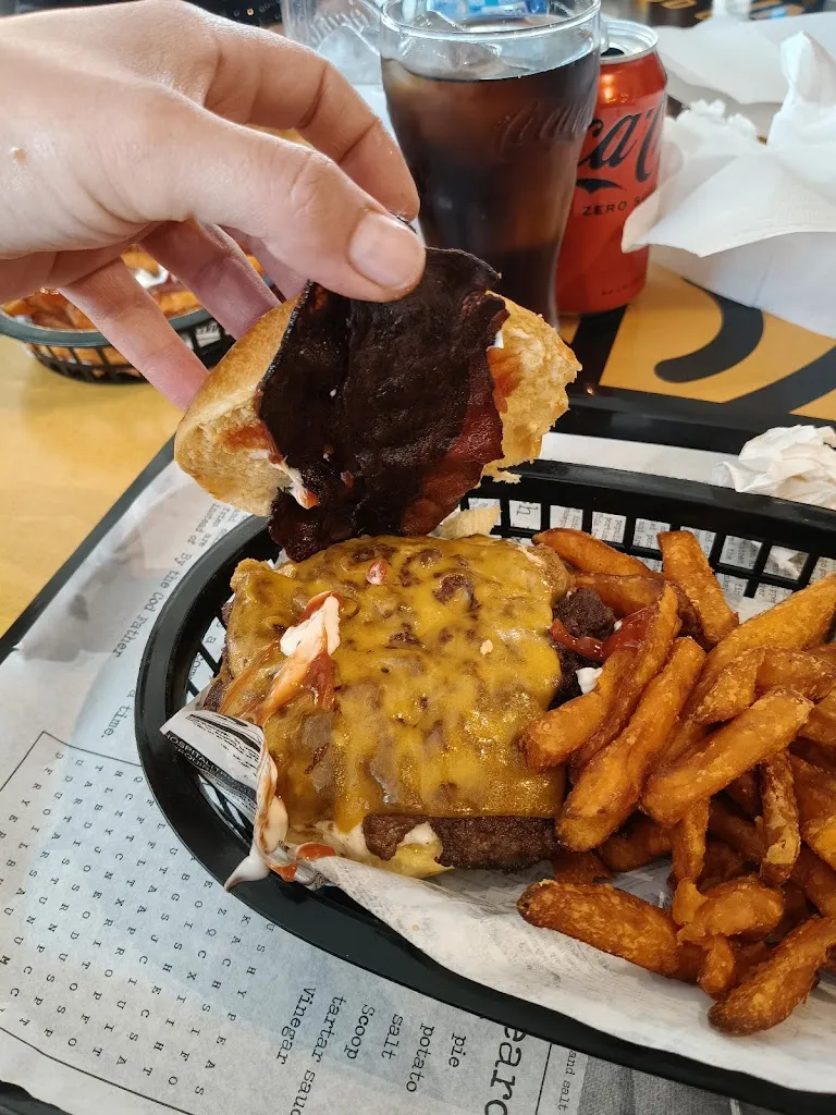 Damaris Ortiz_Ilicito Smash Burguer Granada_Pulianas_review