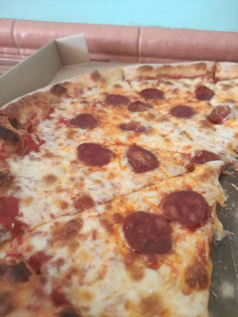 Mateusz Andrzejewski_Pizzería Leoni_Pulianas_review