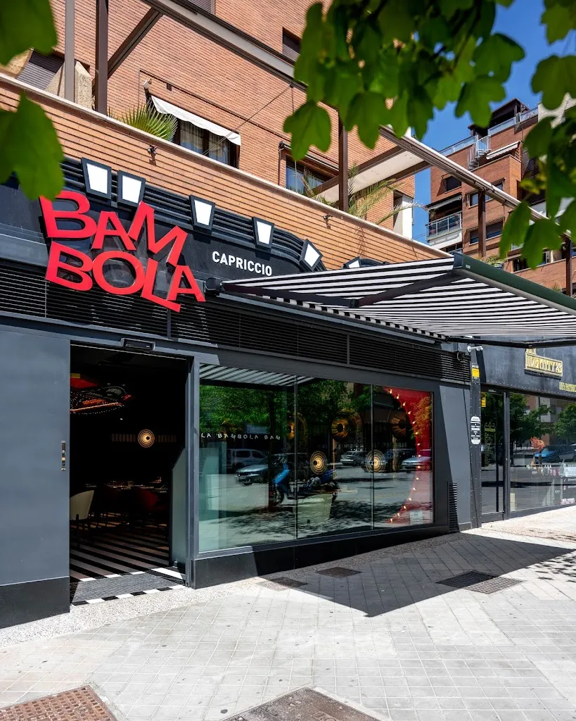 BAMBOLA ALBAYDA restaurant in Pulianas