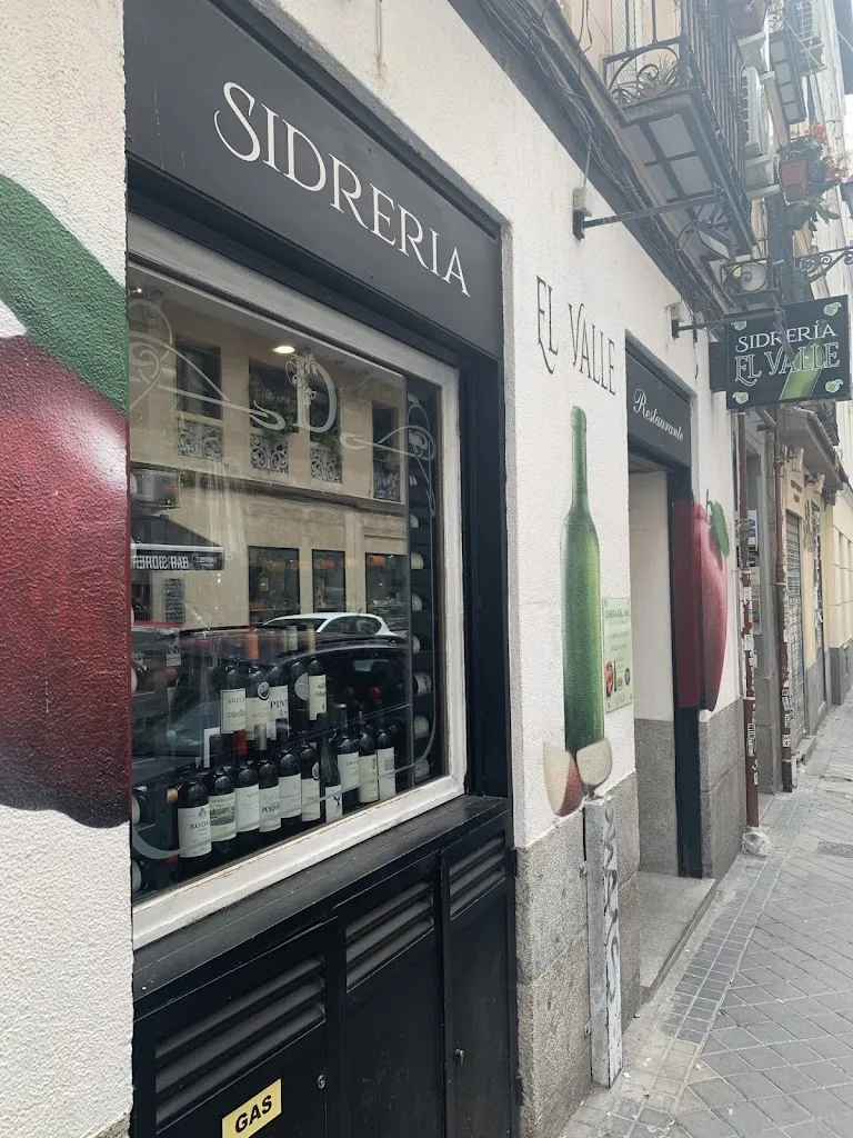 Bruce Taylor_Sidrería el Valle_Valle El_review