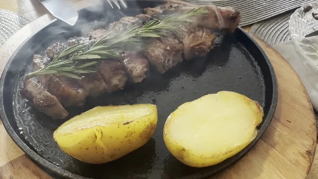 Cristina Bistró_Santa Cruz del Comercio_slider_image_2