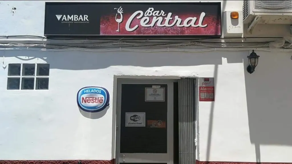 Café Bar Central_Villamena_slider_image_1