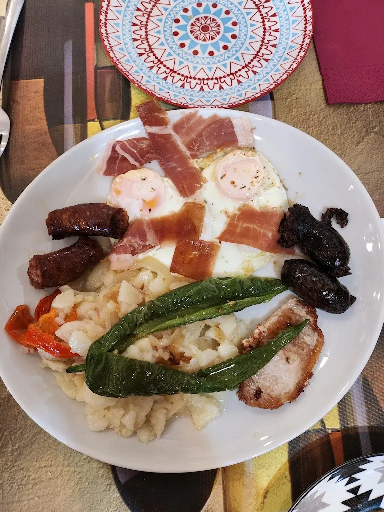 Gerard Fleming_Bar King_Ugíjar_review