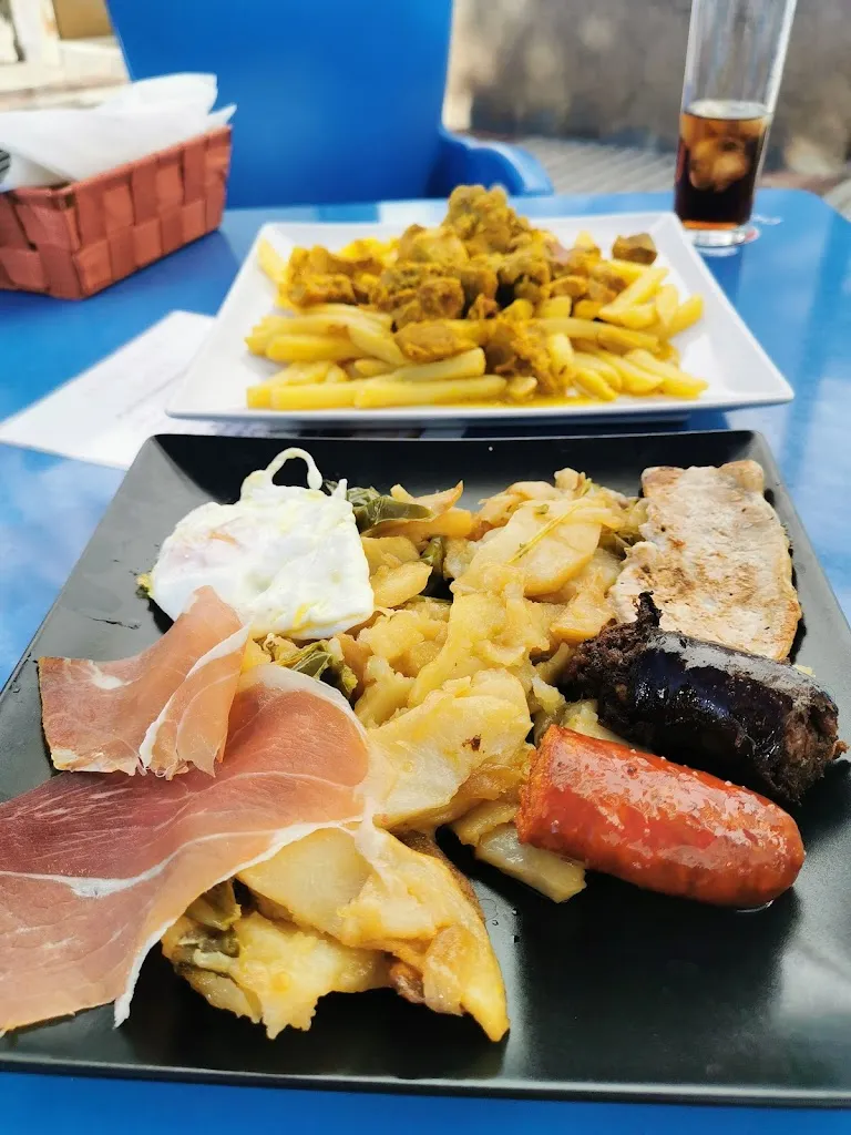 Cafe Bar Hortum_Ugíjar_slider_image_2