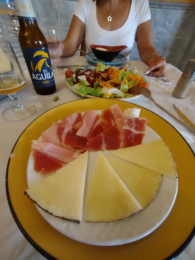 Mark Parker_Restaurante CHERIN - Joaquín_Ugíjar_review