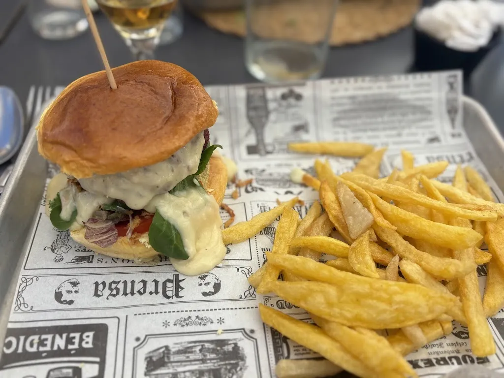 Carmen Pascual Cascón_Taberna Hita_Zubia La_review