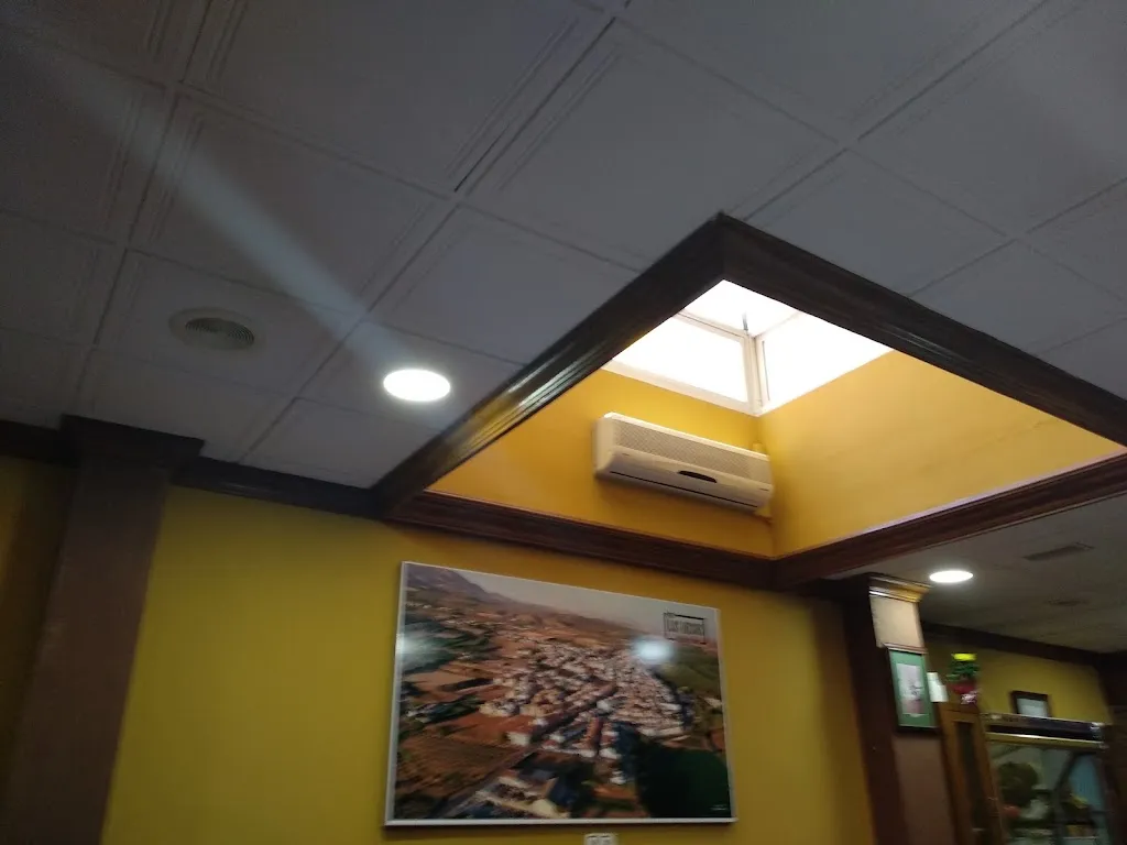 Jose Antonio Quintana Torres_Café-Bar Los Diegos_Villanueva Mesía_review