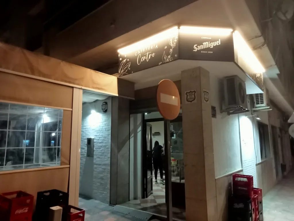 Cafe-Bar GAVINO restaurant in Villanueva Mesía