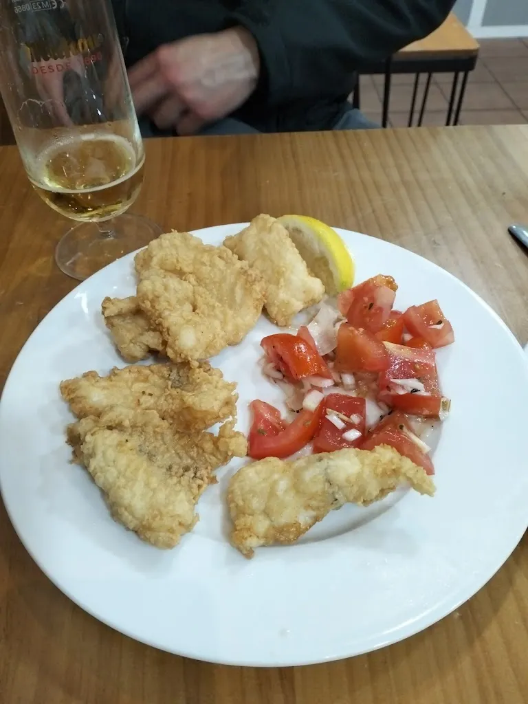 María Dolores Velázquez López_LOS CASTAÑOS Bar Restaurante_Zafarraya_review