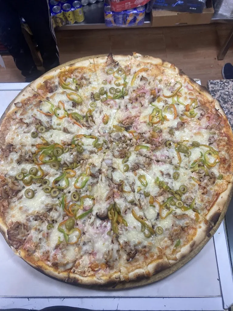 Menü_Cafeteria pizzeria vuestro kebab _Zafarraya_Bild_6