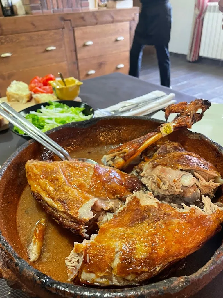 Alejandro_Restaurante Corrinche_Alcoroches_recensione