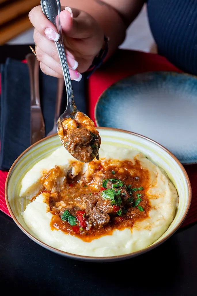 Tiflis Restaurant_Alaminos_slider_image_3