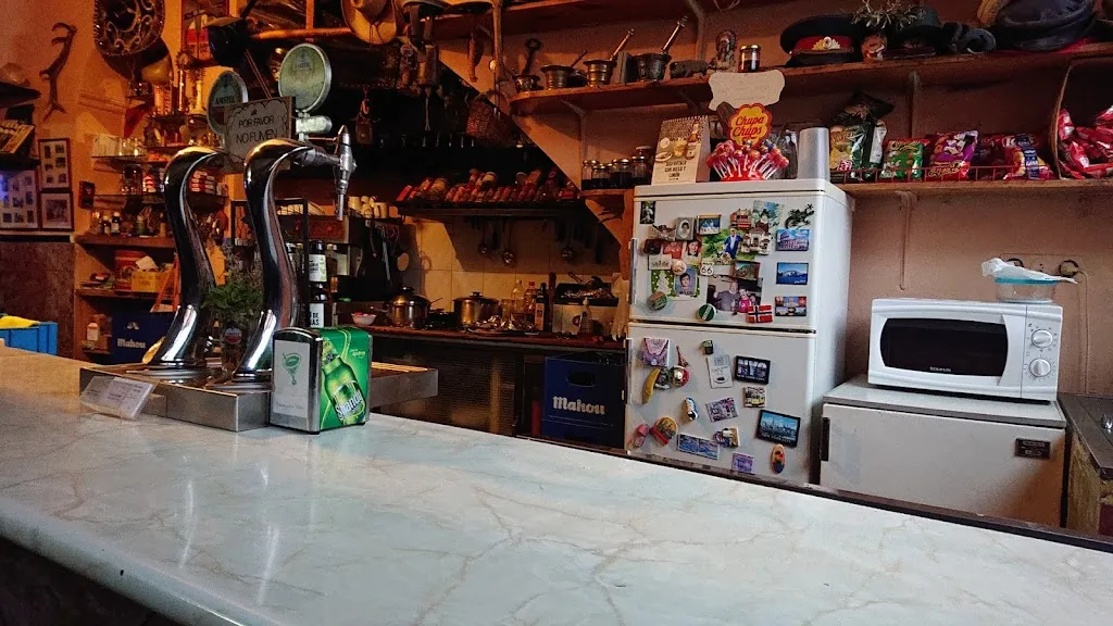 Bar Restaurante El Dominguín restaurant in Algar de Mesa