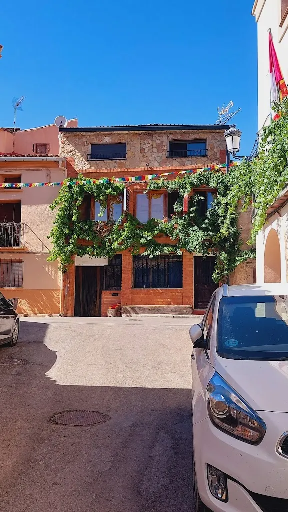 Bar Restaurante El Dominguín_Algar de Mesa_slider_image_2
