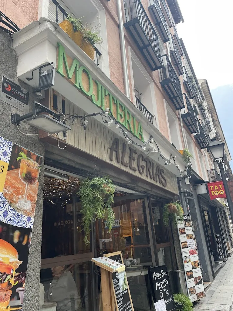 Damien Pou_Alegrías La Mojiteria_Alhóndiga_recensione