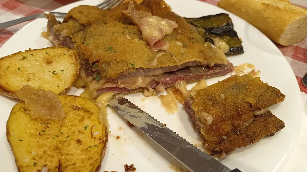 Raúl Miranda_Don Chiqui Grill Bar_Almonacid de Zorita_review