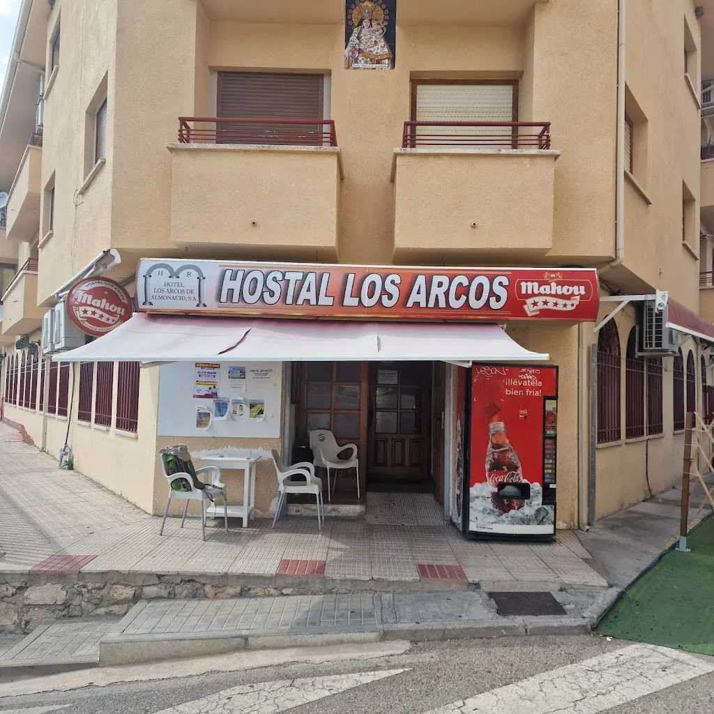 Andrew Robin_Hotel Los Arcos de Almonacid S.A._Almonacid de Zorita_review