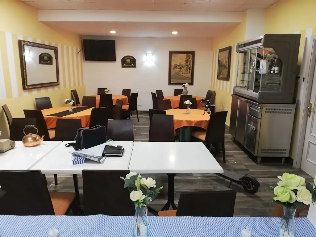 Bar Restaurante "DOMUS" restaurant in Almoguera