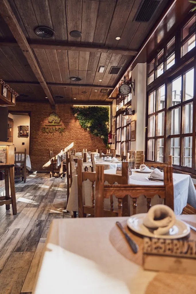 Restaurante Egun-On_Angón_slider_image_1