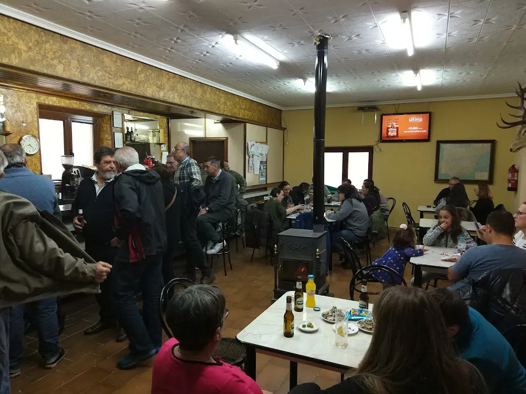 Fran Martinez_Bar Elena y Dani_Alustante_review