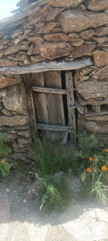 Merendero_Arroyo de las Fraguas_slider_image_3