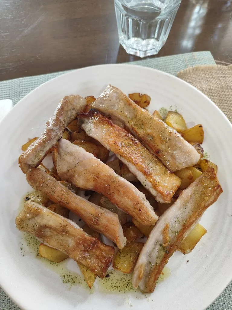 Álvaro López Pozo_Terra-cotta Alovera_Alovera_recensione