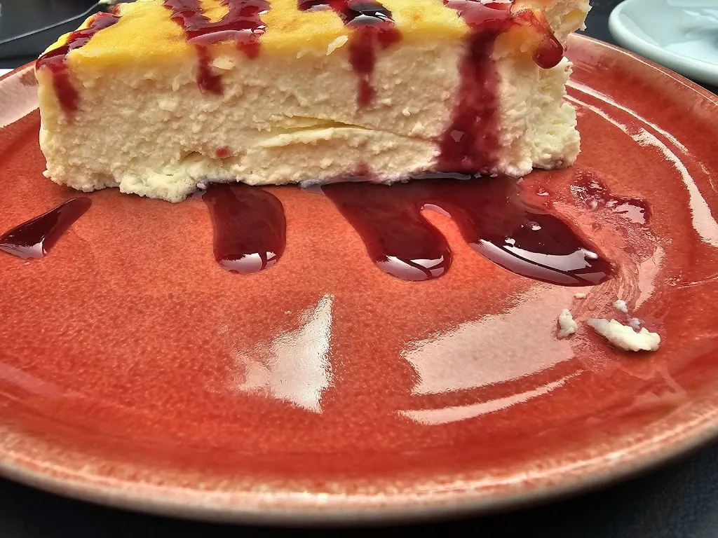 Terra-cotta Alovera_Alovera_slider_image_3