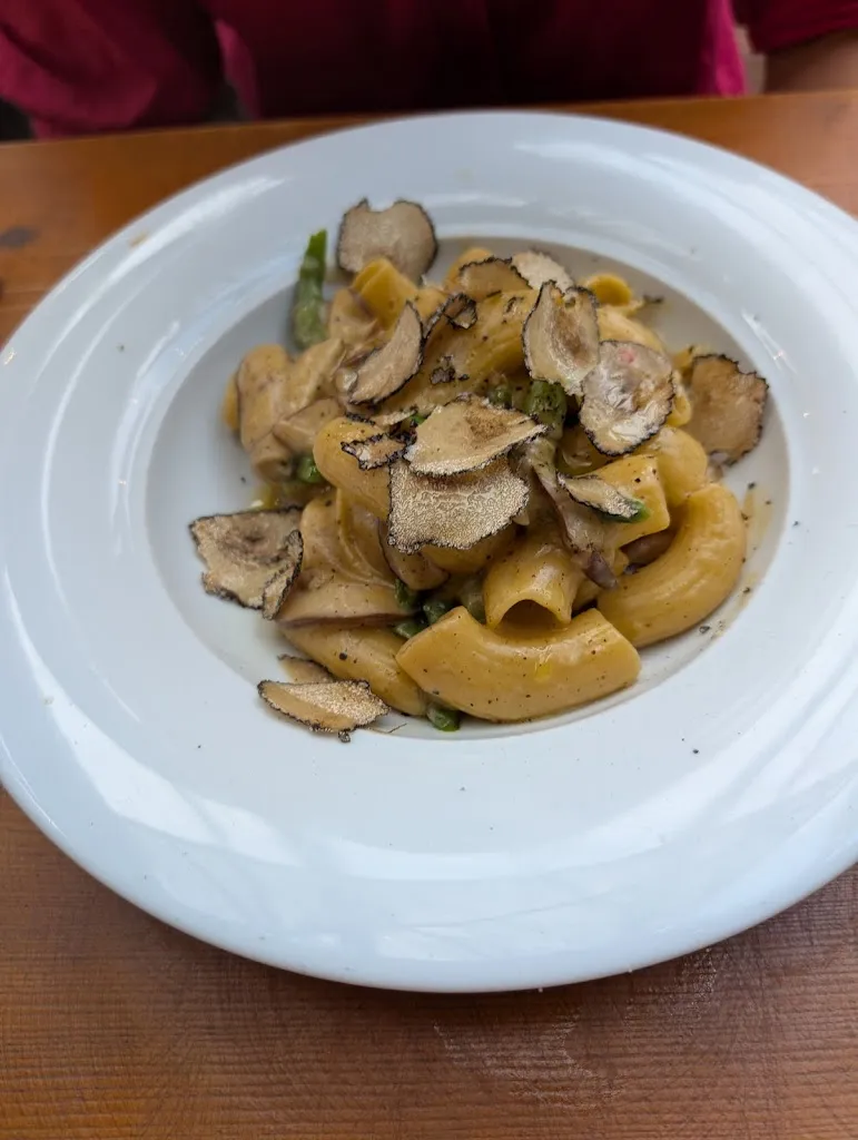 Sam Vliem_In Bocca al Lupo altea_Altea_review