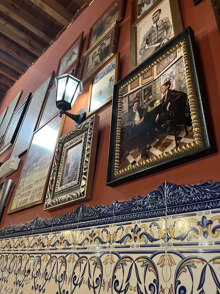 jmundo 1988_La Taberna de Juan Pablo_Alovera_review