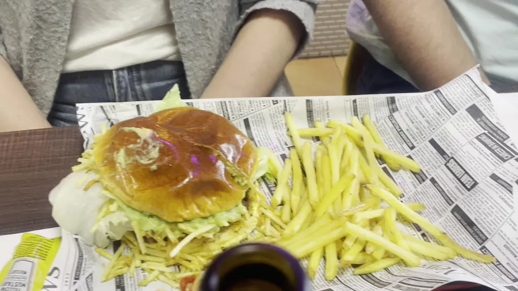 Hello Burger_Alovera_slider_image_2