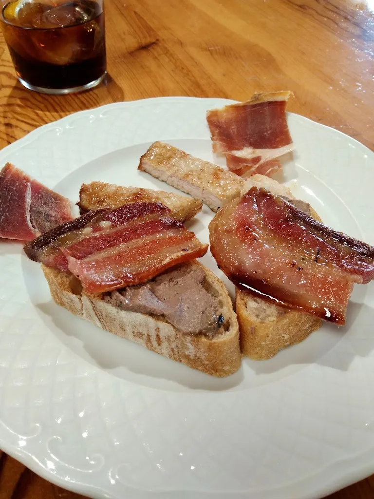 Menu_Bar de Juan_Baños de Tajo_image_5