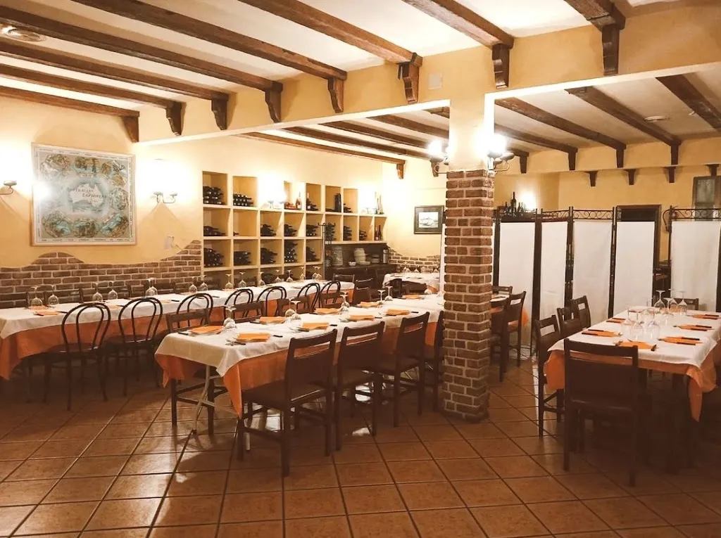 Bar Restaurante Hostal Morris restaurant in Armuña de Tajuña