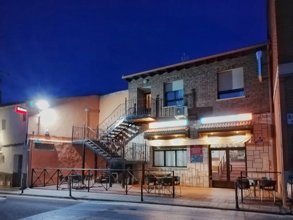 Bar Restaurante Hostal Morris_Armuña de Tajuña_slider_image_3