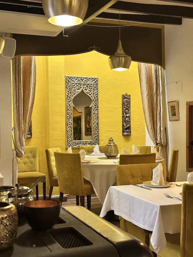 Indian Restaurant in Altea. CROWN OF INDIA._Altea_slider_image_3