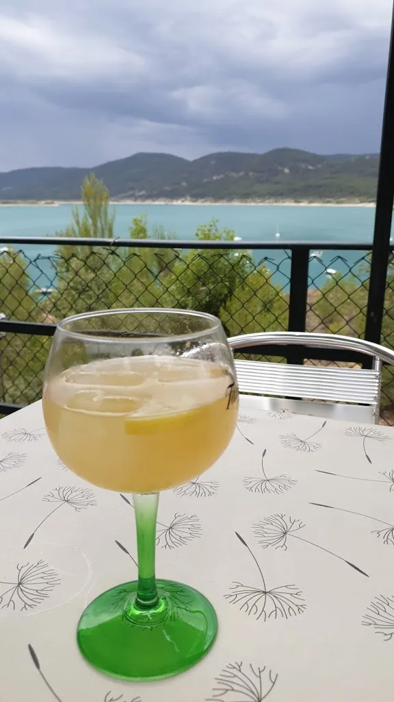 areremar64_Club Naútico Las Anclas_Berninches_review