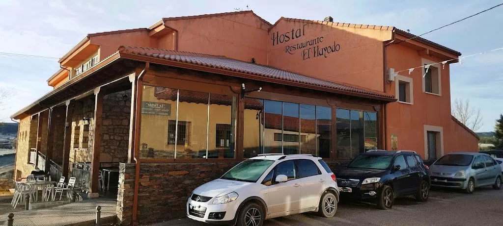 Hostal "El hayedo" restaurant in Cantalojas